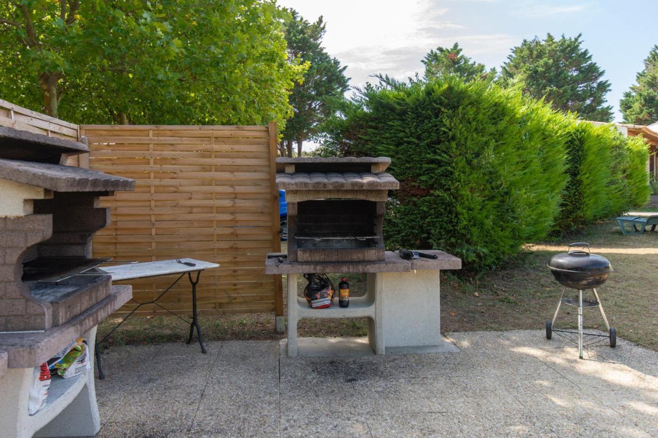 Camping Les Maraises Saint-Martin-de-Ré 외부 사진